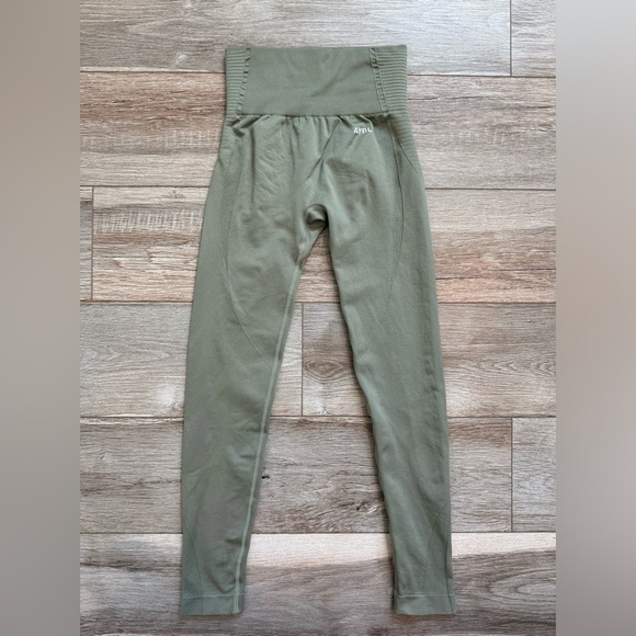 AYBL Balance V2 Seamless Contour / Hi- Rise‎ Leggings Size XS Color Olive - Picture 4 of 7